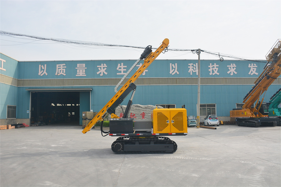 光伏打桩机